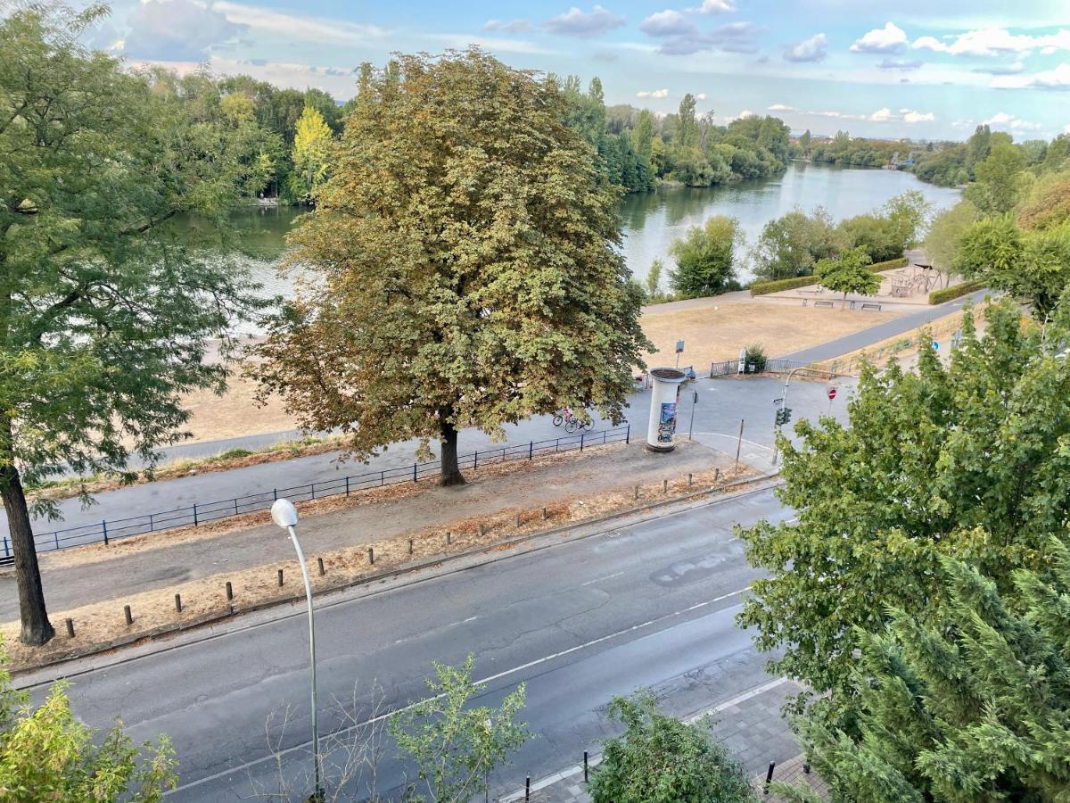 River Main I Taunus View I Workplace I Kitchen أوفنباخ المظهر الخارجي الصورة
